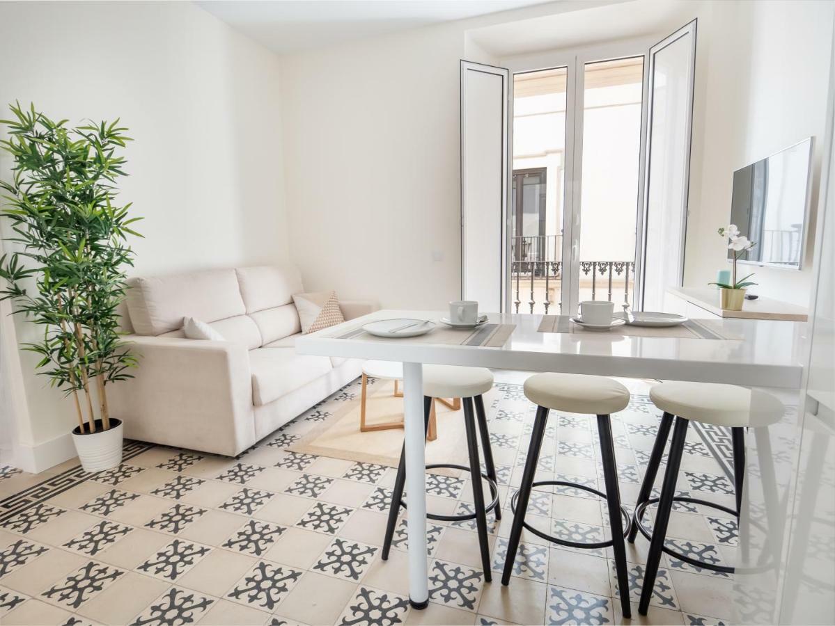 Home In Seville Luxury V33-1A ภายนอก รูปภาพ