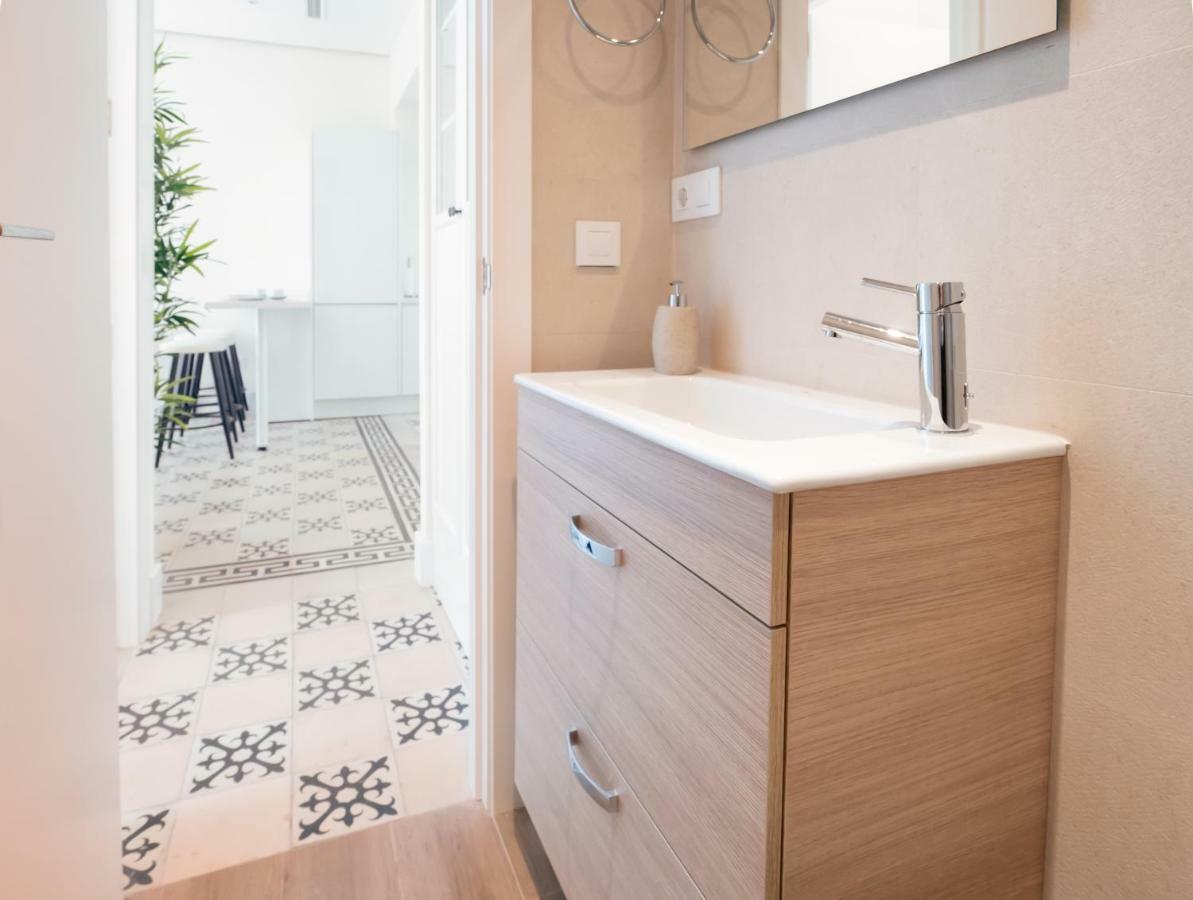 Home In Seville Luxury V33-1A ภายนอก รูปภาพ