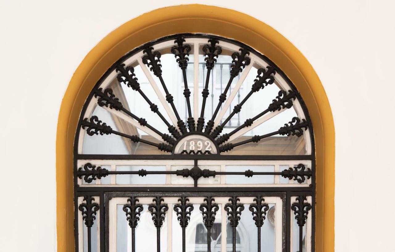Home In Seville Luxury V33-1A ภายนอก รูปภาพ